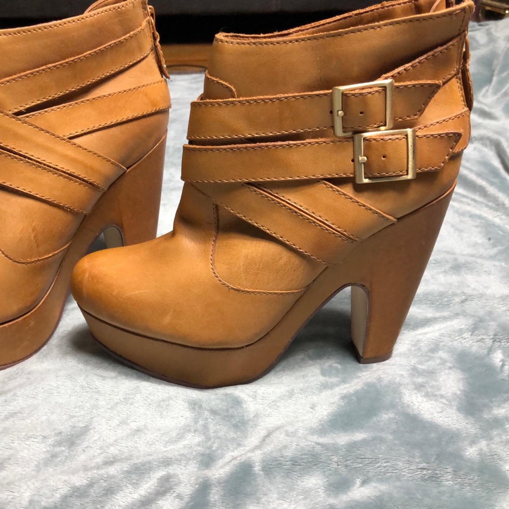 👢NEW👢size 6 Seychelles!